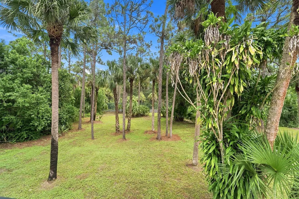 2730 Doe Trail Loxahatchee, FL 33470