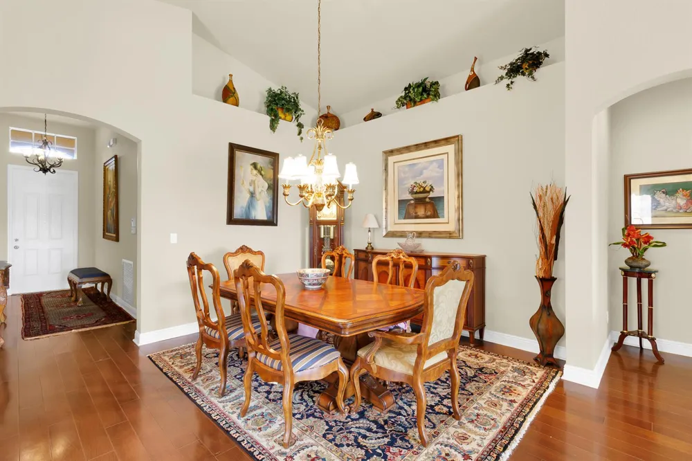 6396 LENNOX LANE Vero Beach, FL 32966