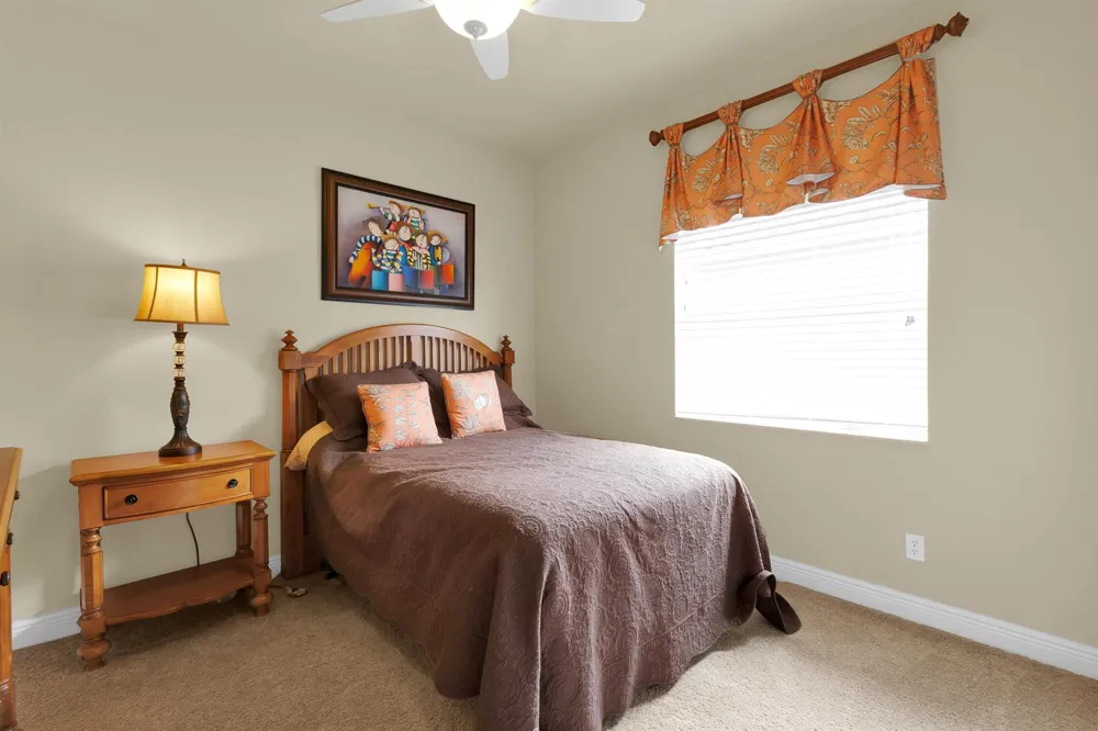 6396 LENNOX LANE Vero Beach, FL 32966