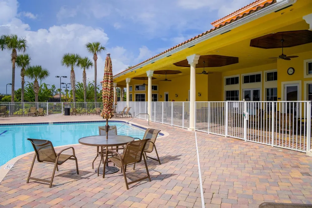 6396 LENNOX LANE Vero Beach, FL 32966