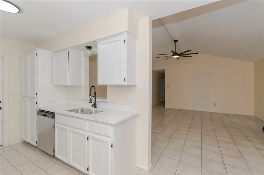 914 Twite Circle Corpus Christi, TX 78418