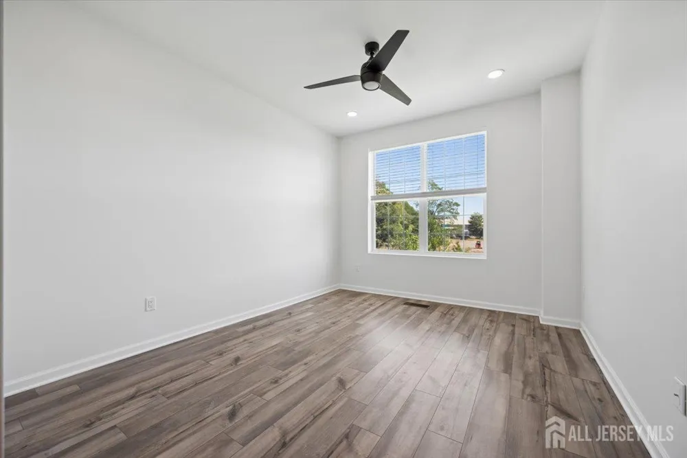 82 Depot Way Dunellen, NJ 08812