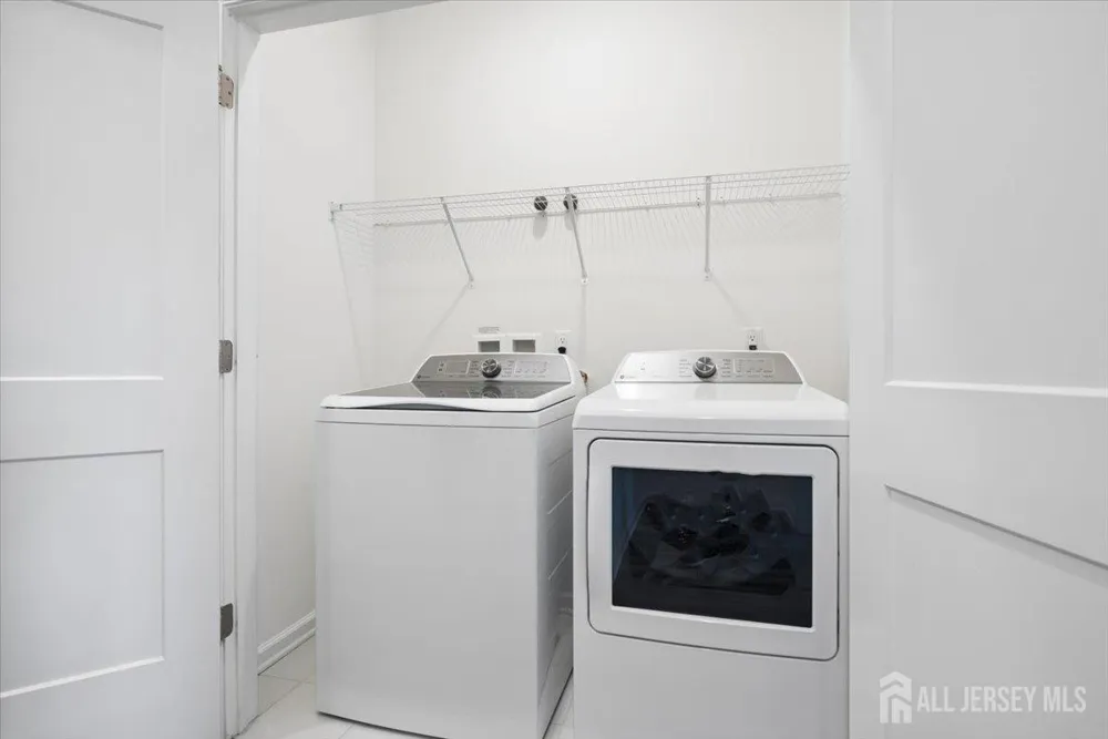 82 Depot Way Dunellen, NJ 08812