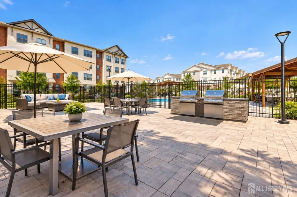 82 Depot Way Dunellen, NJ 08812