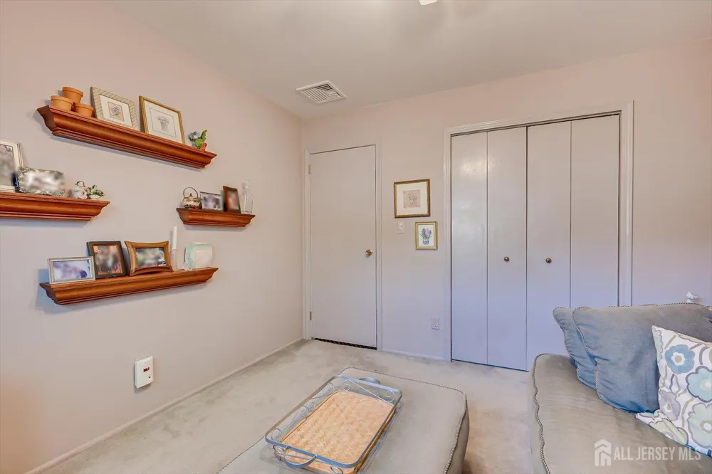 21 Marlin Avenue E Edison, NJ 08820