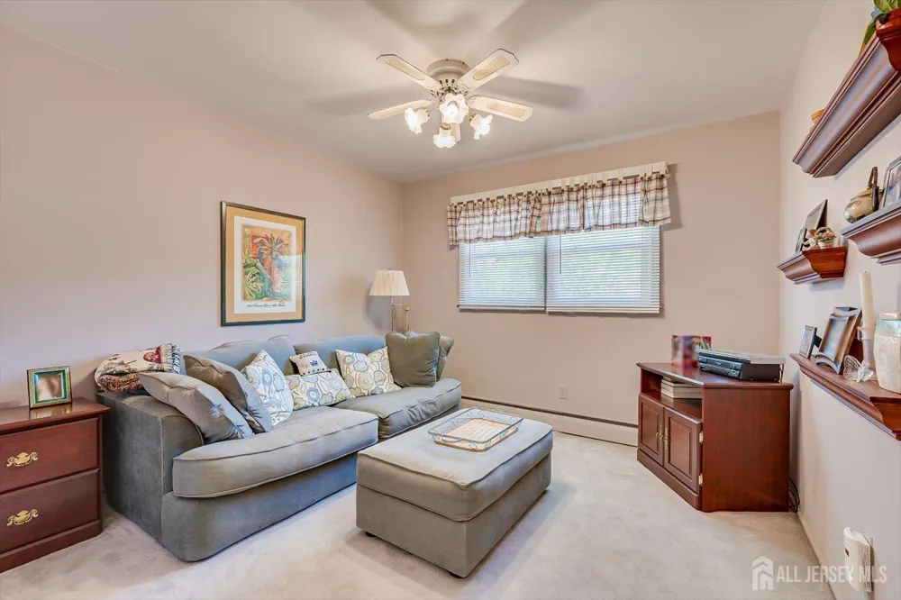 21 Marlin Avenue E Edison, NJ 08820