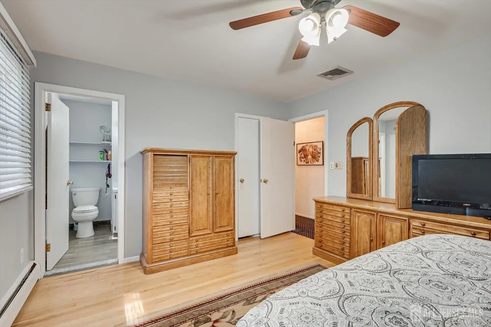 21 Marlin Avenue E Edison, NJ 08820
