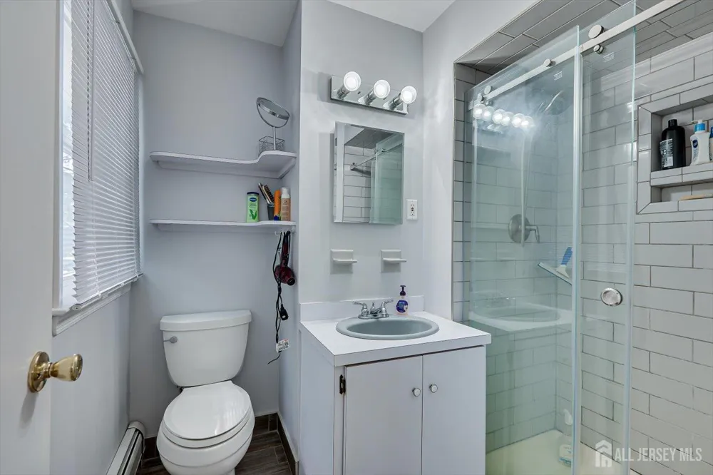 21 Marlin Avenue E Edison, NJ 08820