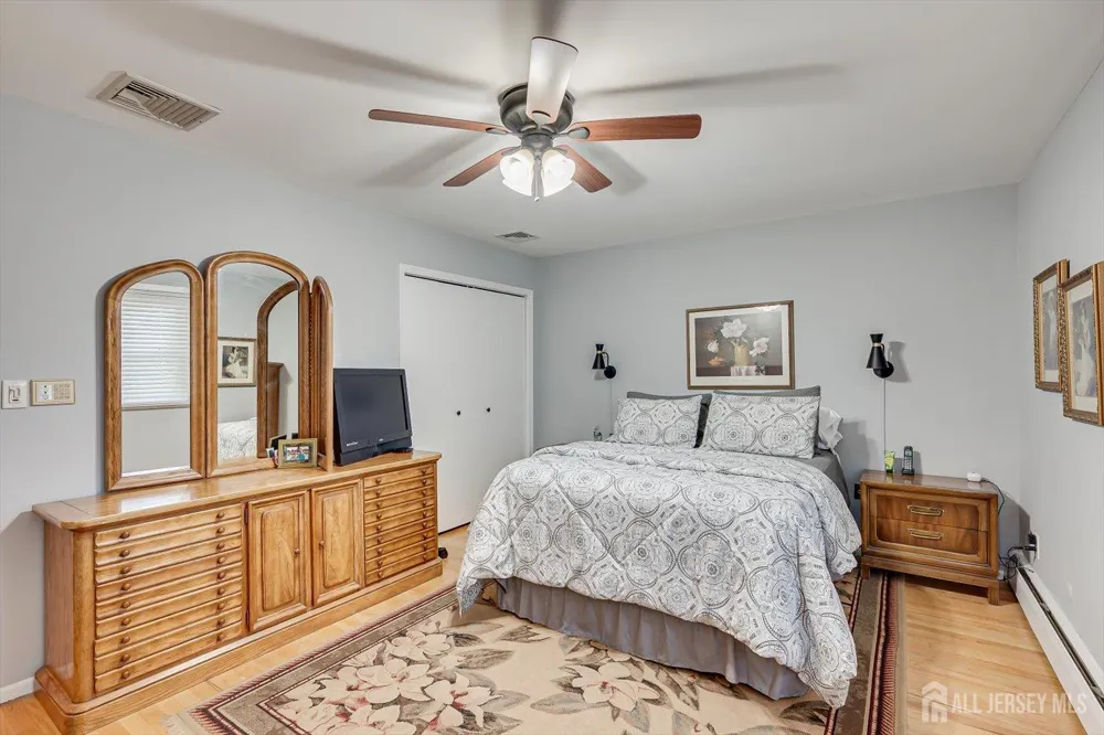 21 Marlin Avenue E Edison, NJ 08820