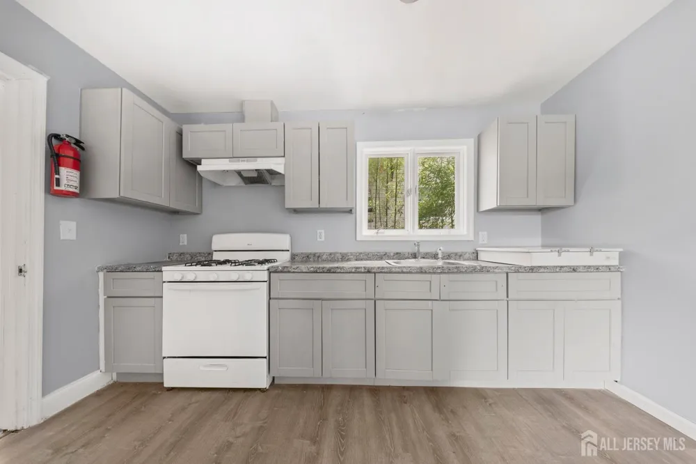 704-706 Park Avenue Elizabeth, NJ 07208