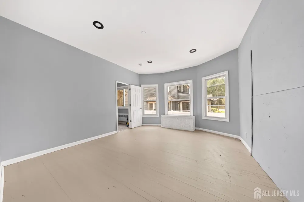 704-706 Park Avenue Elizabeth, NJ 07208
