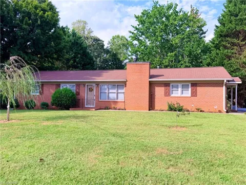 776 Country Club Drive