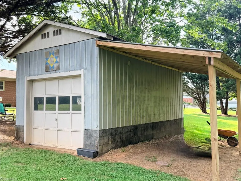 776 Country Club Drive State Road, NC 28676
