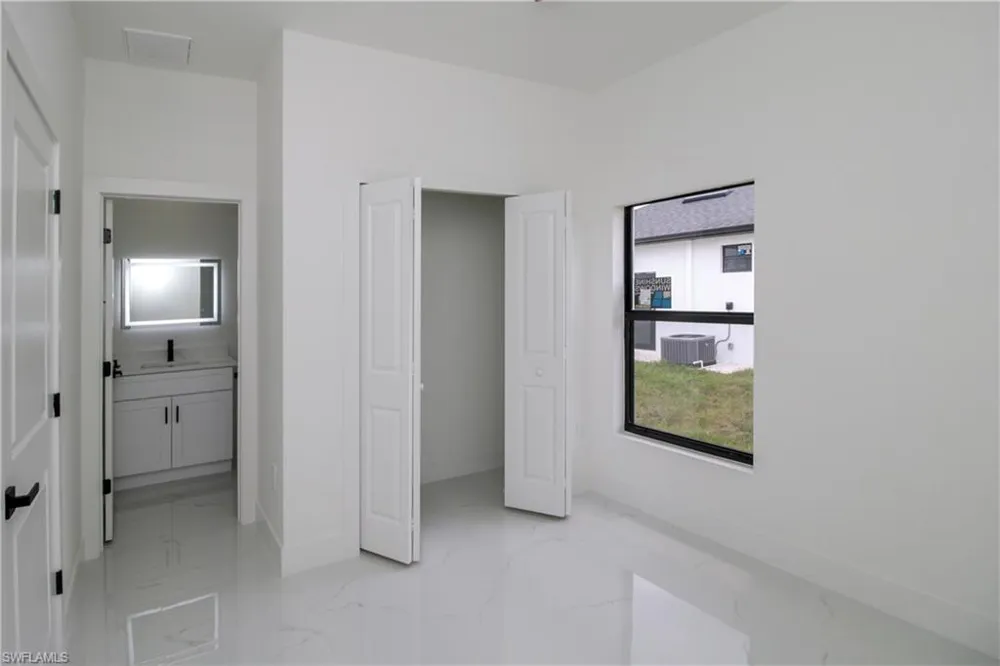 945 Commodore Street Lehigh Acres, FL 33974