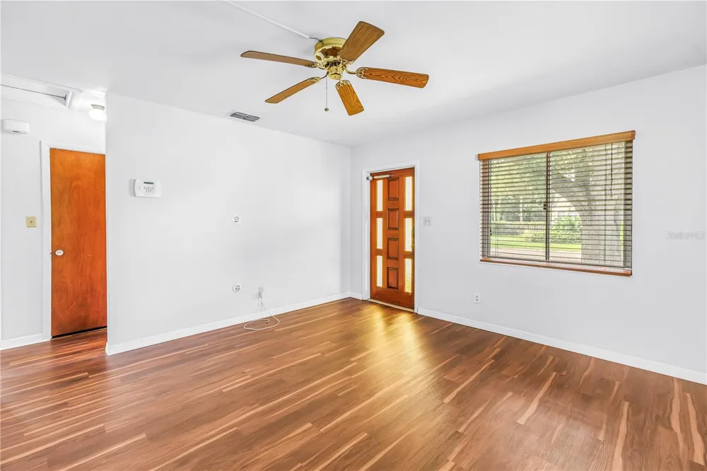 8068 28TH AVENUE St Petersburg, FL 33710