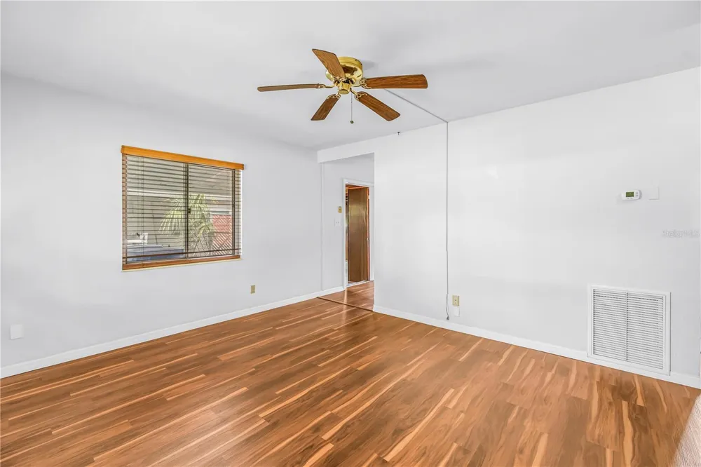 8068 28TH AVENUE St Petersburg, FL 33710