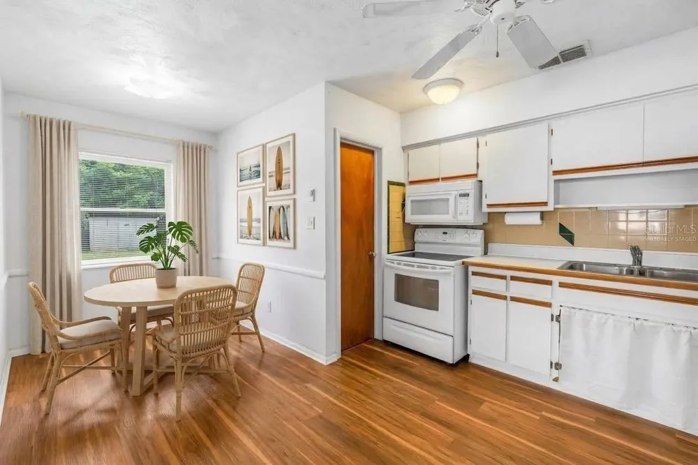 8068 28TH AVENUE St Petersburg, FL 33710