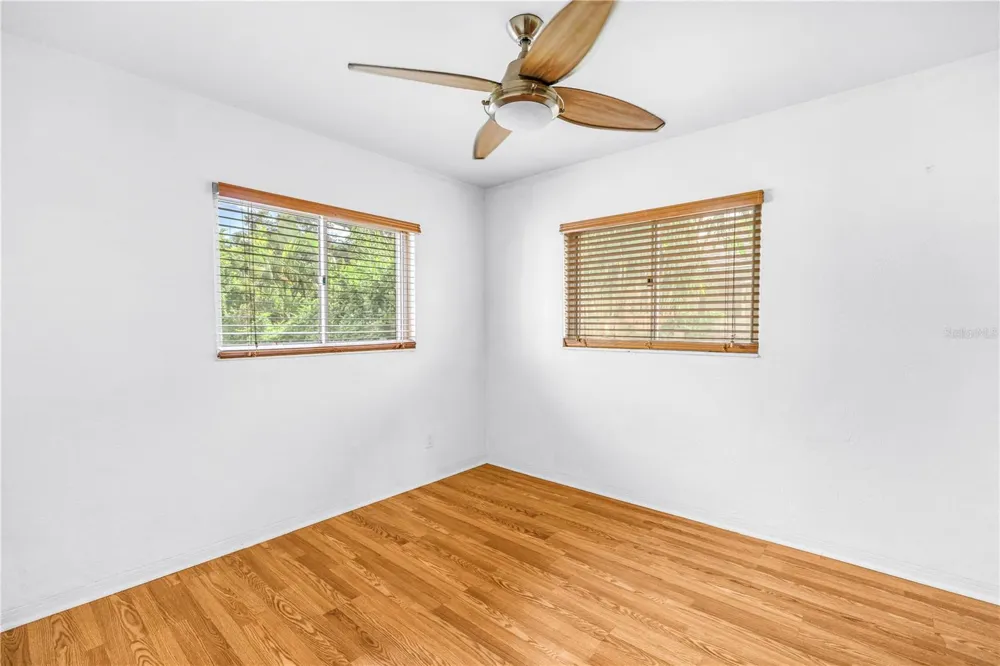 8068 28TH AVENUE St Petersburg, FL 33710