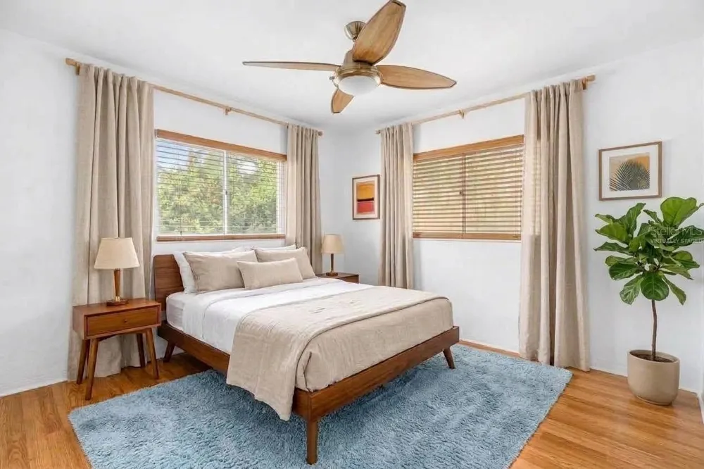 8068 28TH AVENUE St Petersburg, FL 33710