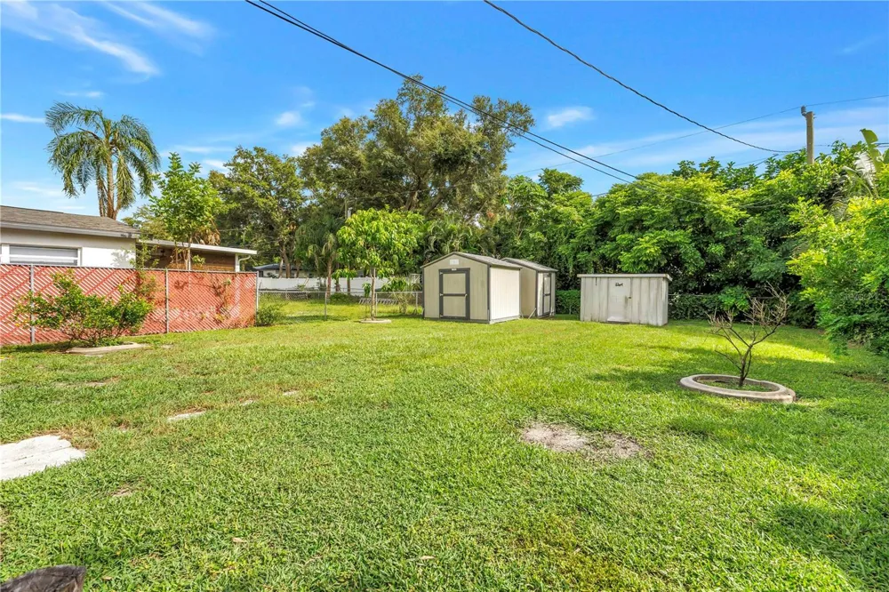 8068 28TH AVENUE St Petersburg, FL 33710