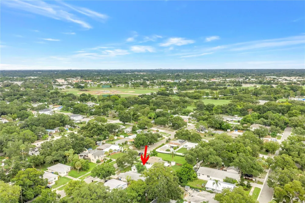 8068 28TH AVENUE St Petersburg, FL 33710