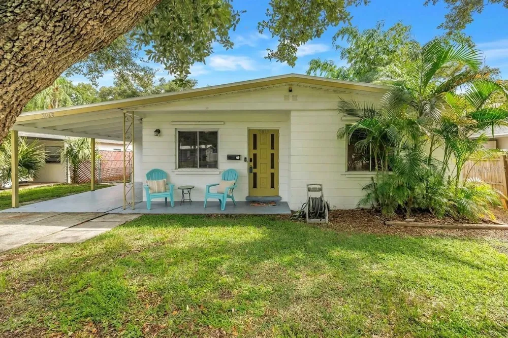 8068 28TH AVENUE St Petersburg, FL 33710