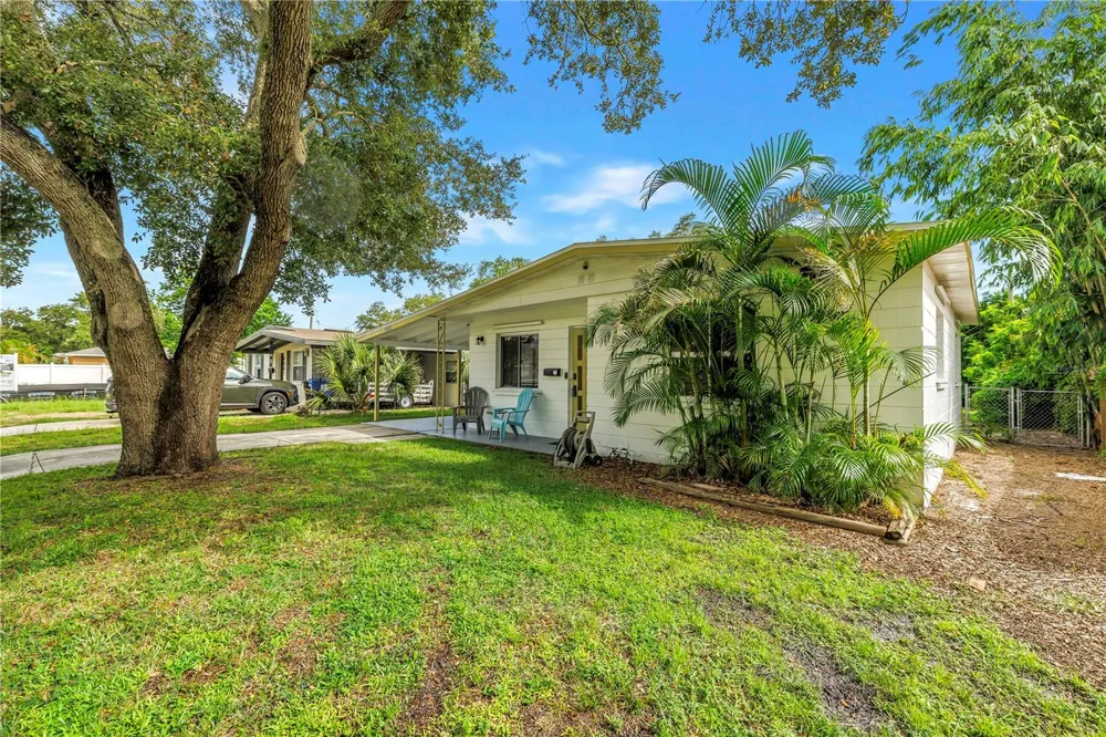 8068 28TH AVENUE St Petersburg, FL 33710