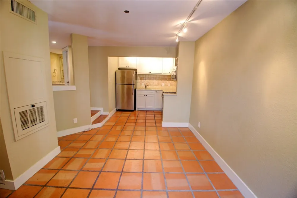 1306 Norwalk Lane #304 Austin, TX 78703