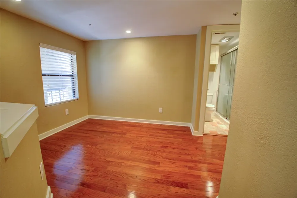 1306 Norwalk Lane #304 Austin, TX 78703