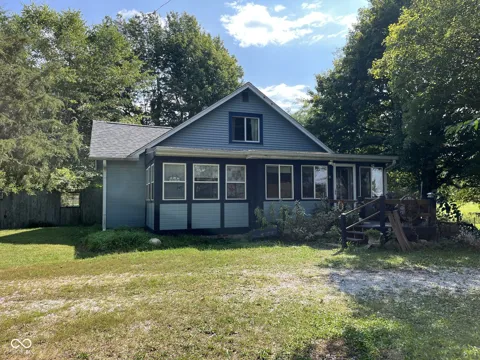 305 E County Road 900 S
