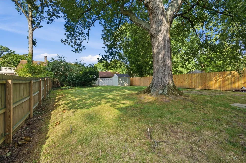 5805 Valley View Avenue Cincinnati, OH 45213