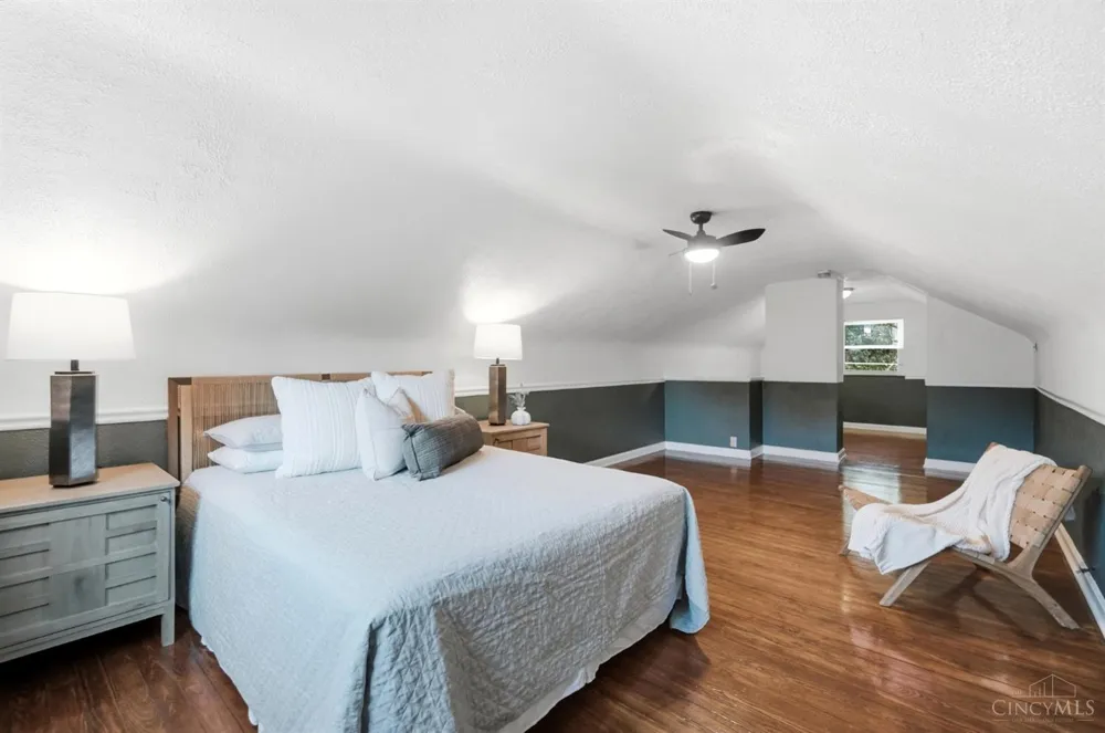 5805 Valley View Avenue Cincinnati, OH 45213