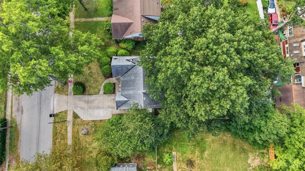 5805 Valley View Avenue Cincinnati, OH 45213