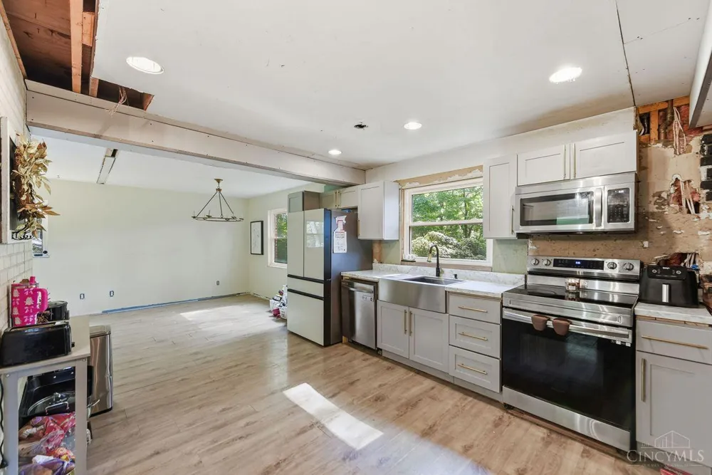 1769 Acreview Drive Springfield, OH 45240