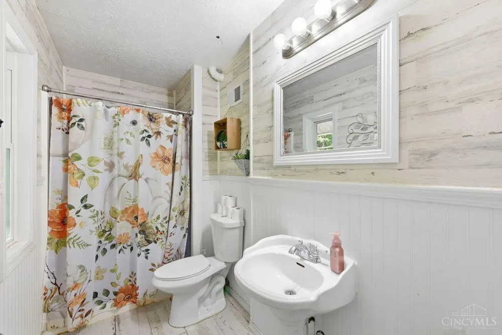 1769 Acreview Drive Springfield, OH 45240
