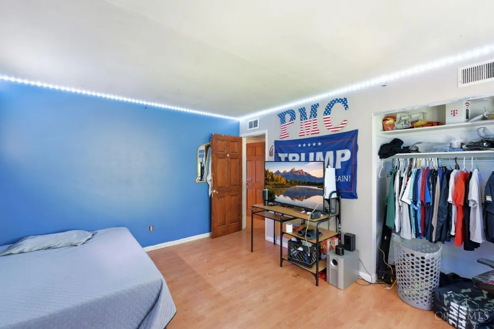 1769 Acreview Drive Springfield, OH 45240