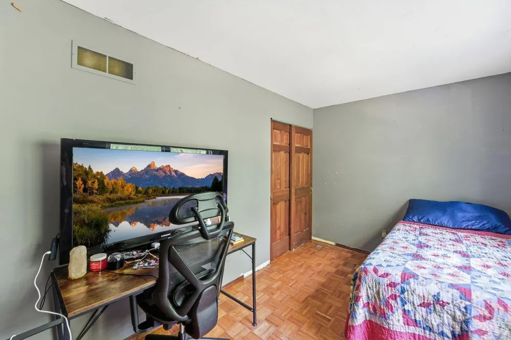 1769 Acreview Drive Springfield, OH 45240