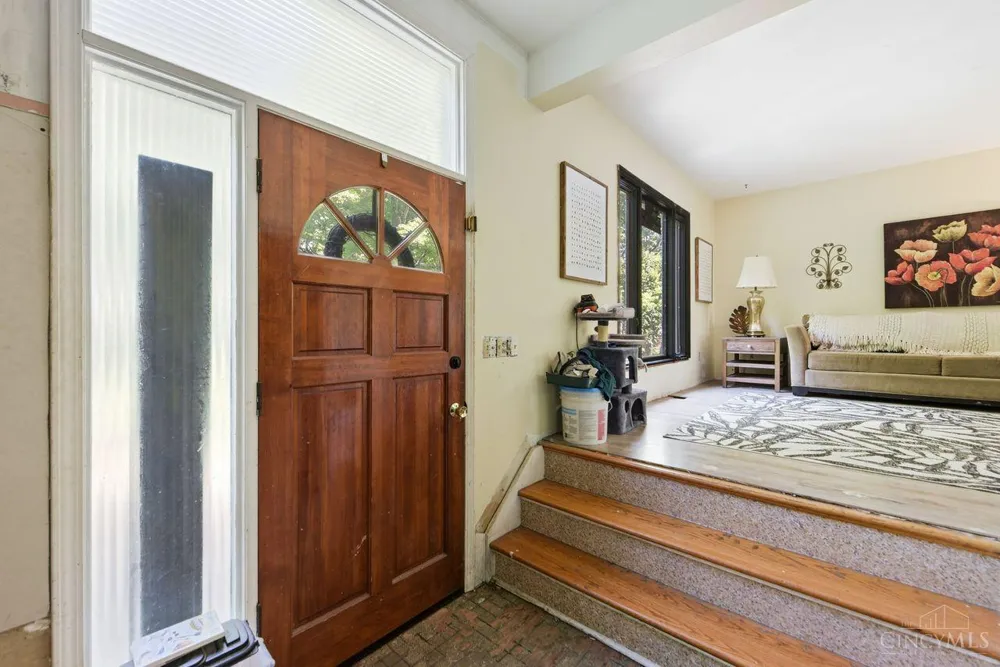 1769 Acreview Drive Springfield, OH 45240