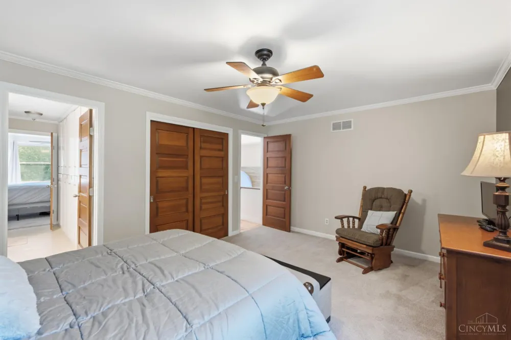 11627 Bank Road Colerain, OH 45251