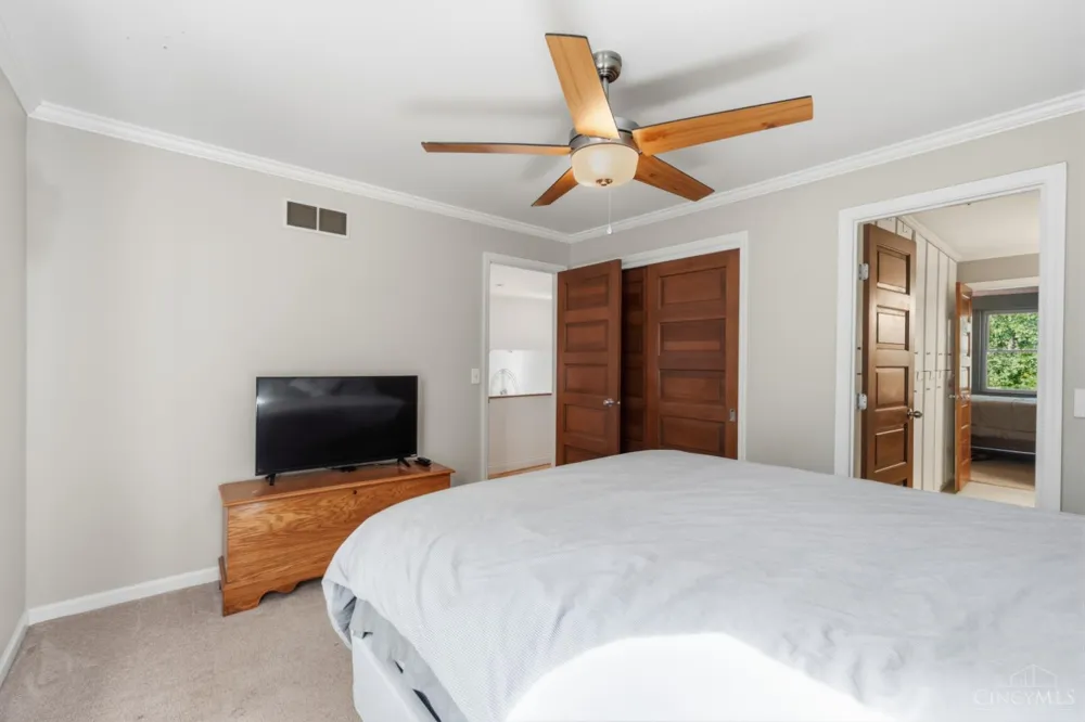 11627 Bank Road Colerain, OH 45251