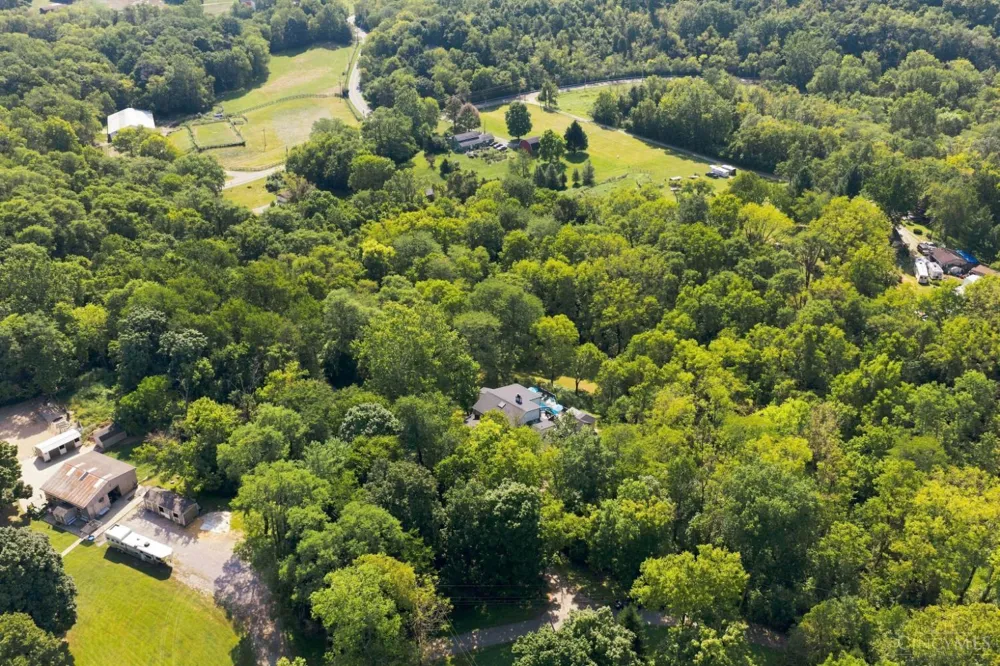 11627 Bank Road Colerain, OH 45251