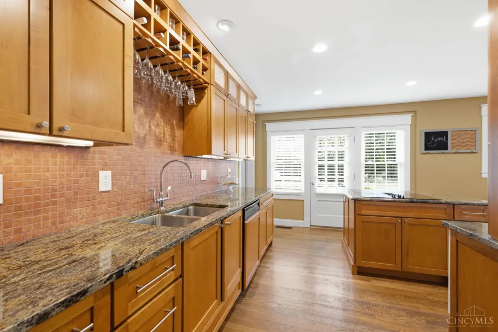 3307 Maplecrest Place Cincinnati, OH 45209