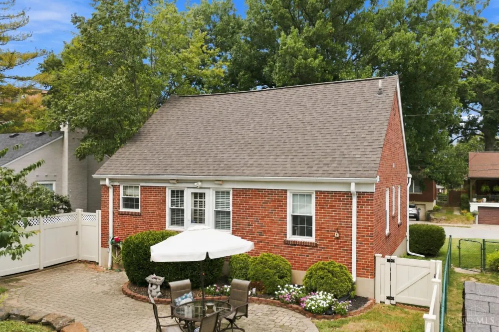 3307 Maplecrest Place Cincinnati, OH 45209