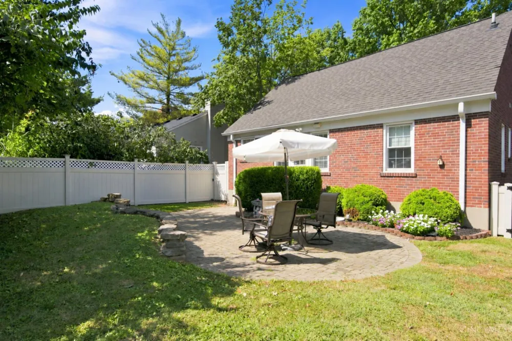 3307 Maplecrest Place Cincinnati, OH 45209