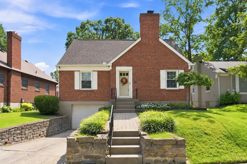 3307 Maplecrest Place Cincinnati, OH 45209