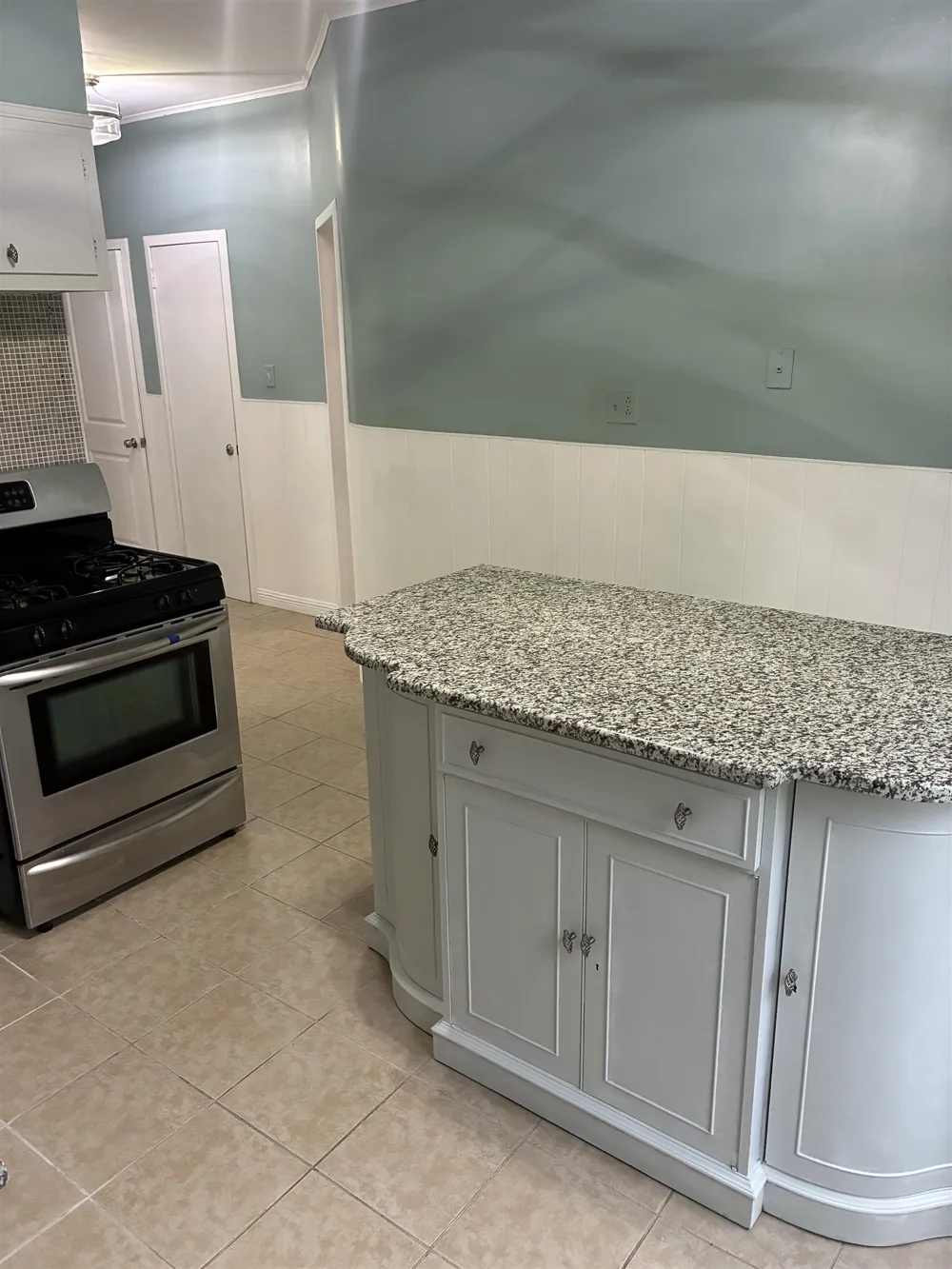 155 WEST 9TH ST Bayonne, NJ 07002