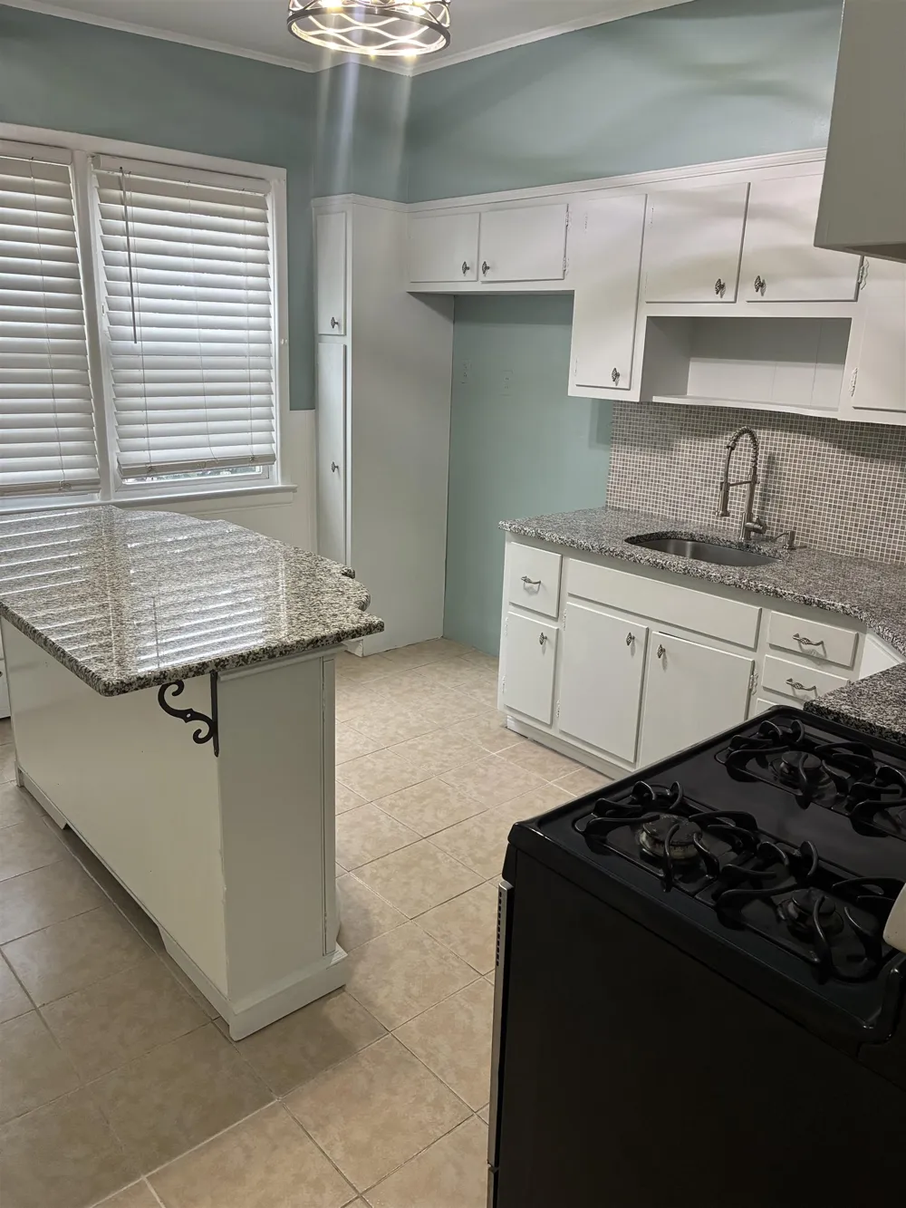155 WEST 9TH ST Bayonne, NJ 07002