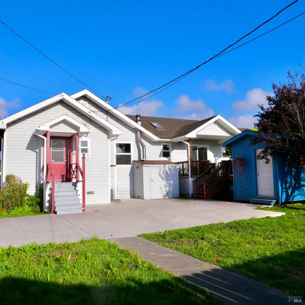 127 Harrison Street Fort Bragg, CA 95437