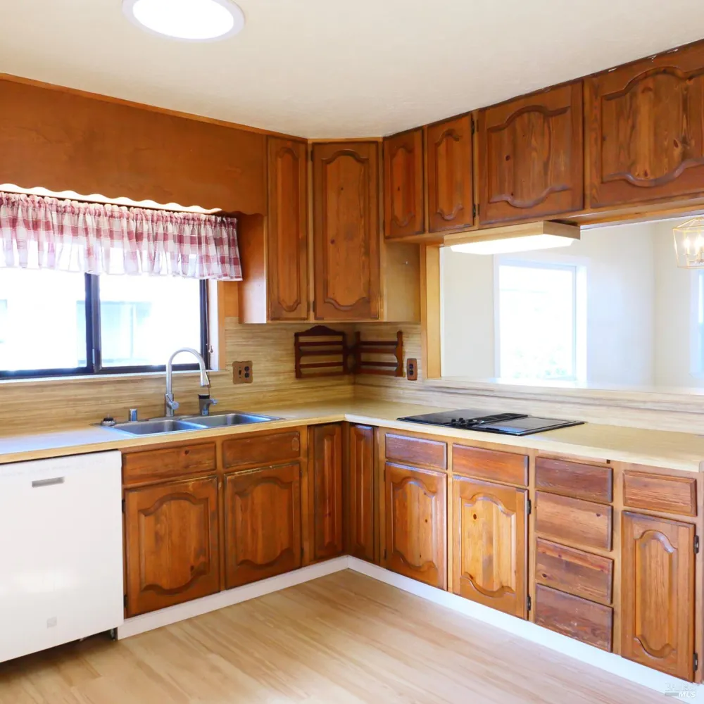 127 Harrison Street Fort Bragg, CA 95437