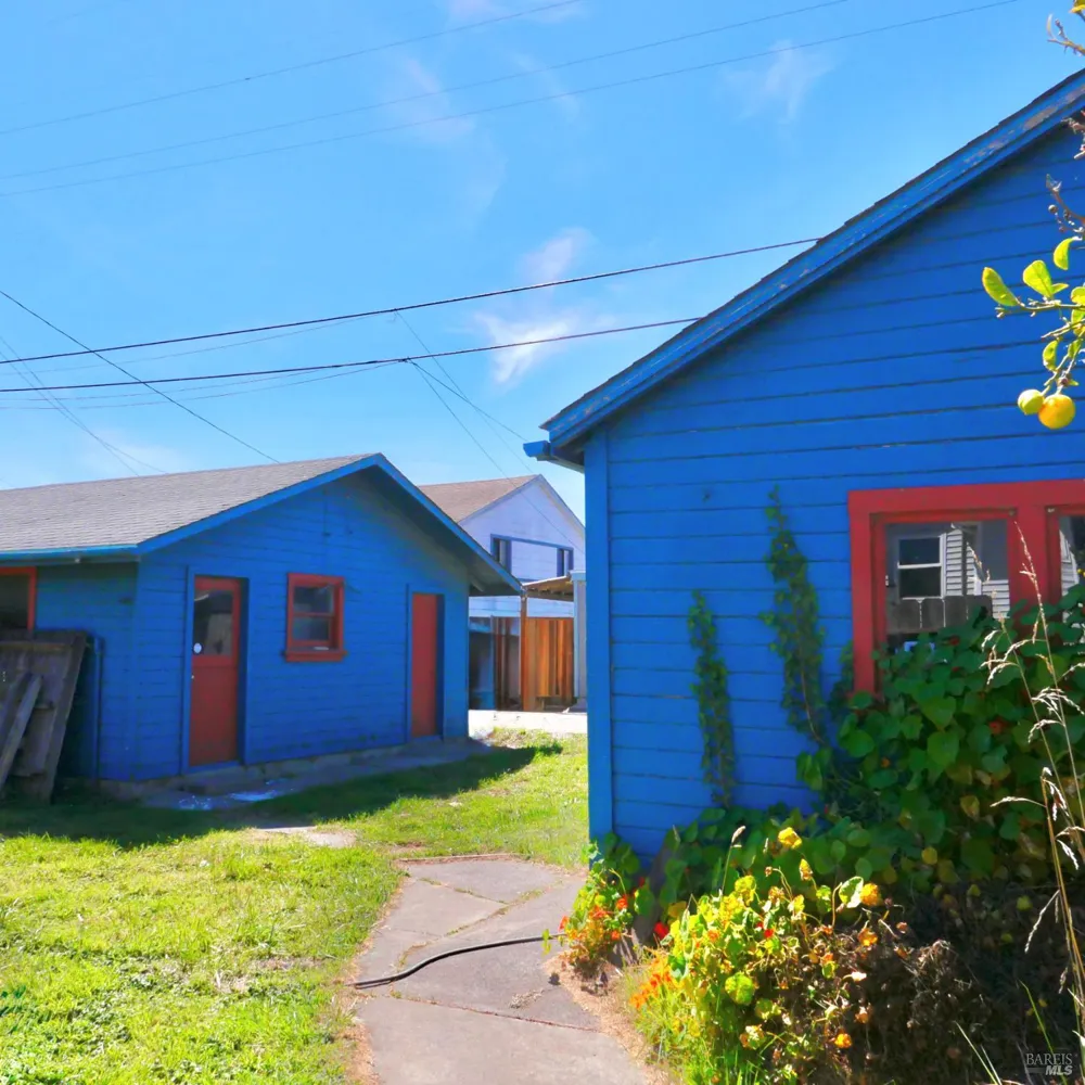 127 Harrison Street Fort Bragg, CA 95437